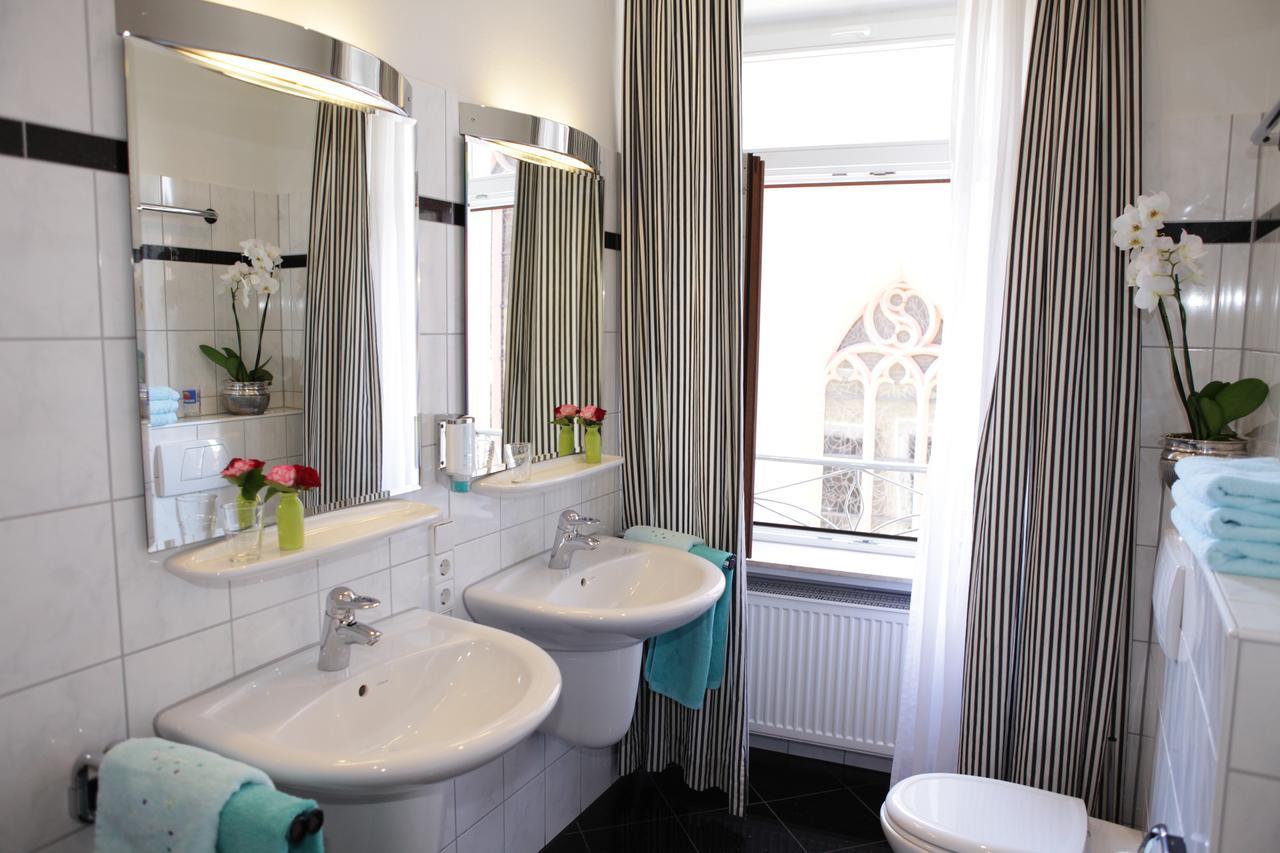 Hotel Am Markt บาเดน-บาเดน ภายนอก รูปภาพ
